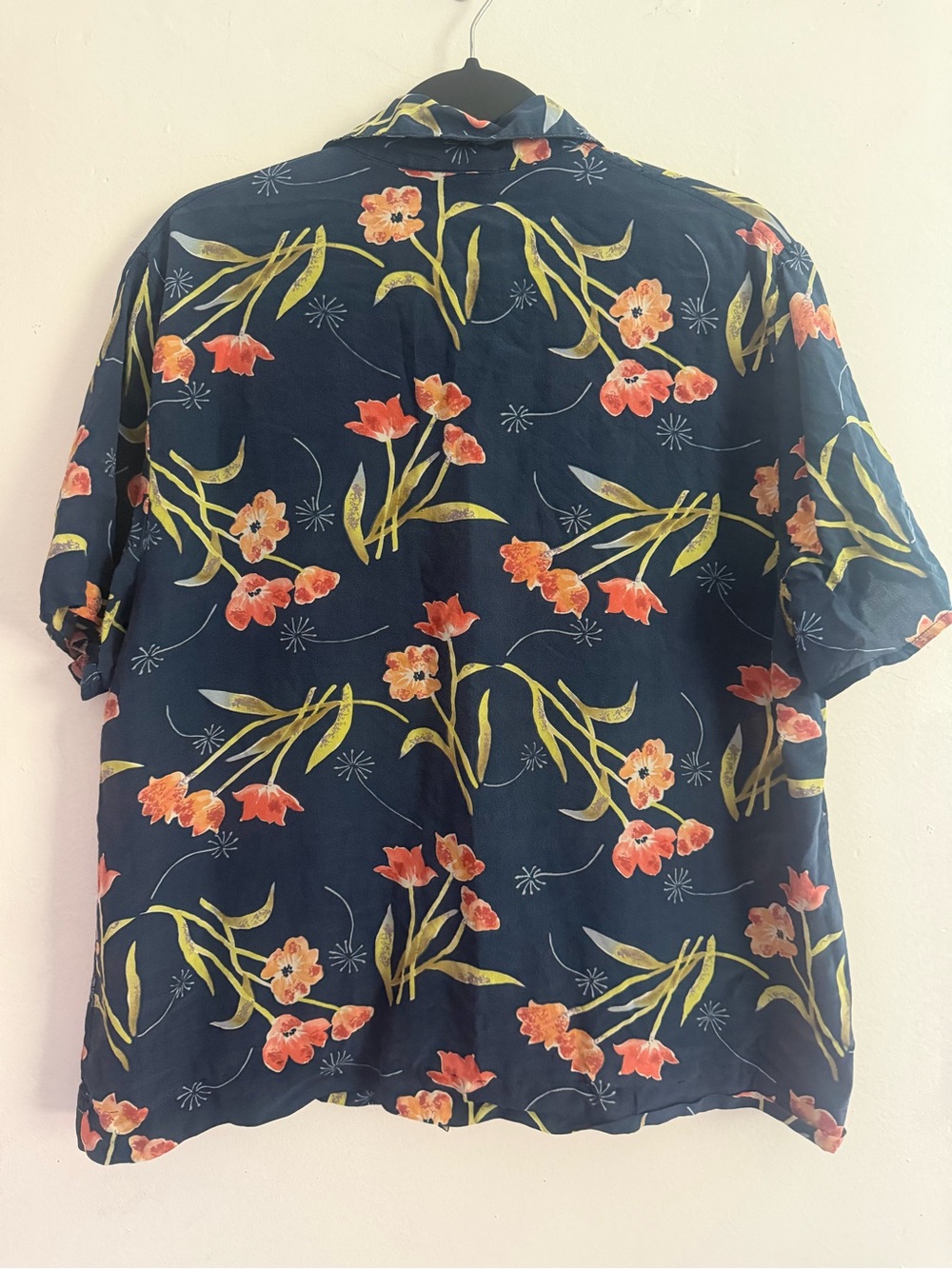 Vintage Jennifer Moore 100% Silk Floral Blouse Size 12 Navy Button Front - Picture 5 of 9